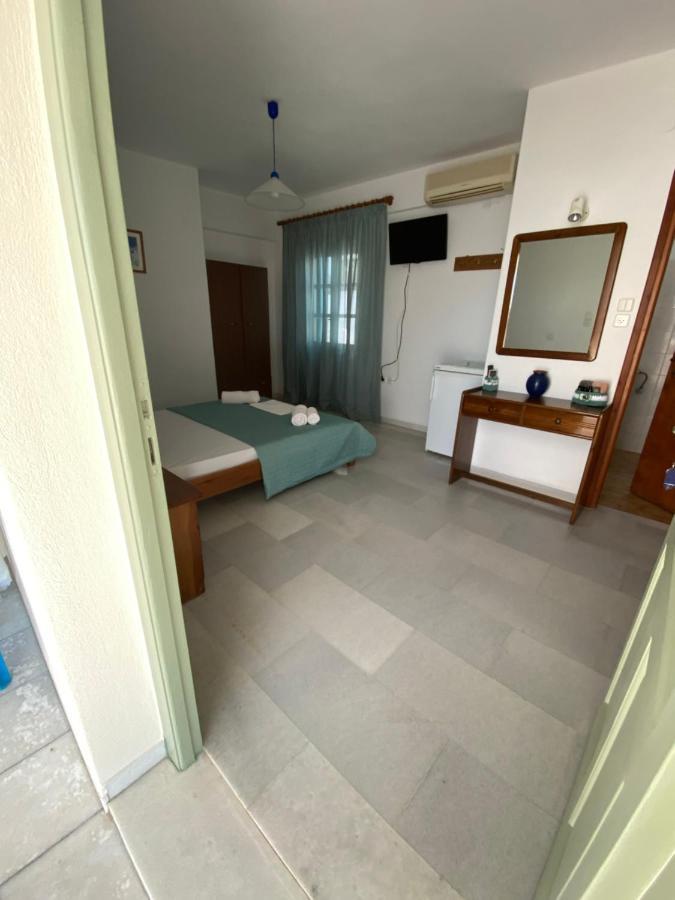 Asiminas Hotel Naxos City Buitenkant foto